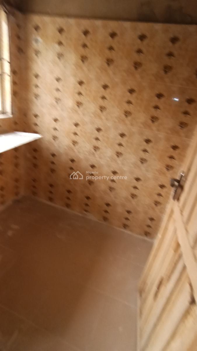 Spacious Room and Parlour Self Contained All Tiles Floor Prepaid Meter, Itele Close to Ayobo Lagos, Ado-odo/ota, Ogun, Mini Flat (room and Parlour) for Rent