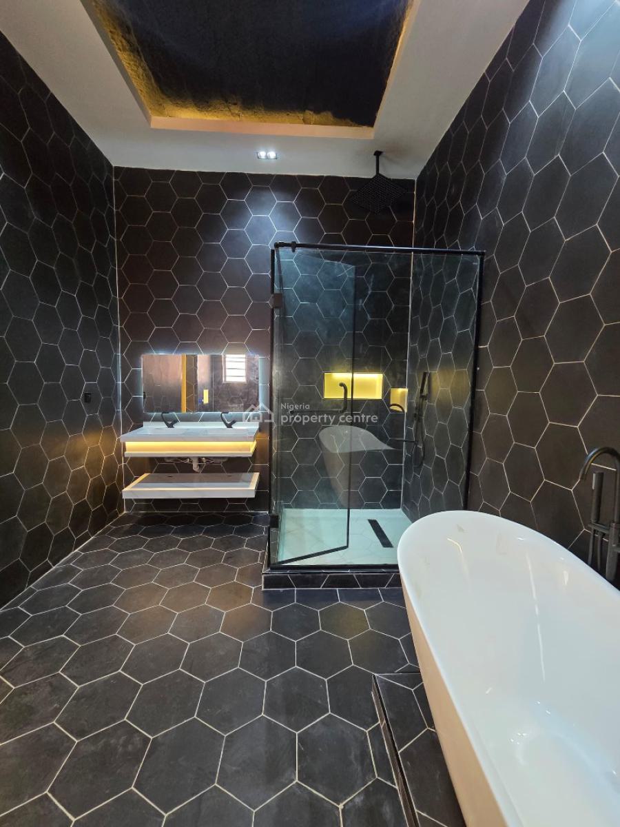 Luxurious and Spacious 5-bedroom Detached Duplex with Bq, Elevator, Ideal Home to Spend This Christmas ,, Lekki Phase 1, Lekki, Lagos, Detached Duplex for Sale