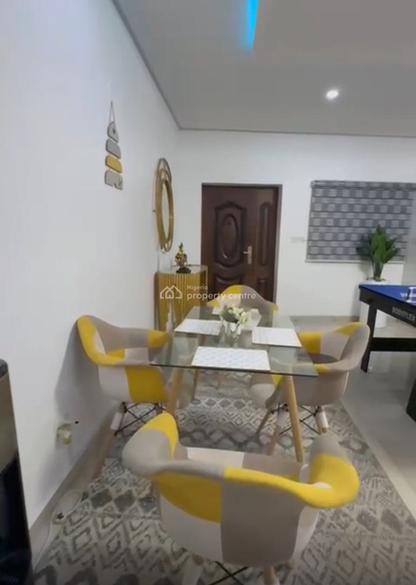 Exquisite 2 Bedroom Apartment, Oral Estate,abiola Apooyin Road Lekki, Ikota, Lekki, Lagos, Flat / Apartment Short Let