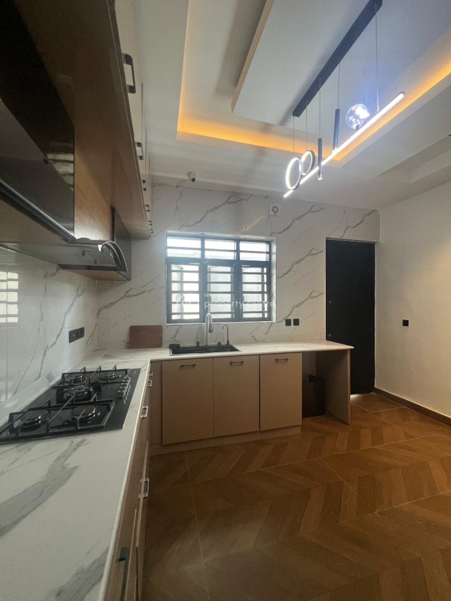 4 Bedroom Terrace Duplex +bq, Lekki Phase 1, Lekki, Lagos, Flat / Apartment for Sale