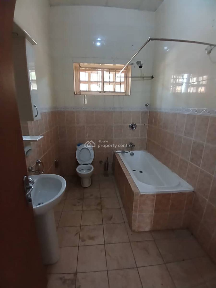 Serviced 3 Bedroom Apartment with a Bq, Maitama District, Abuja, Flat / Apartment for Rent