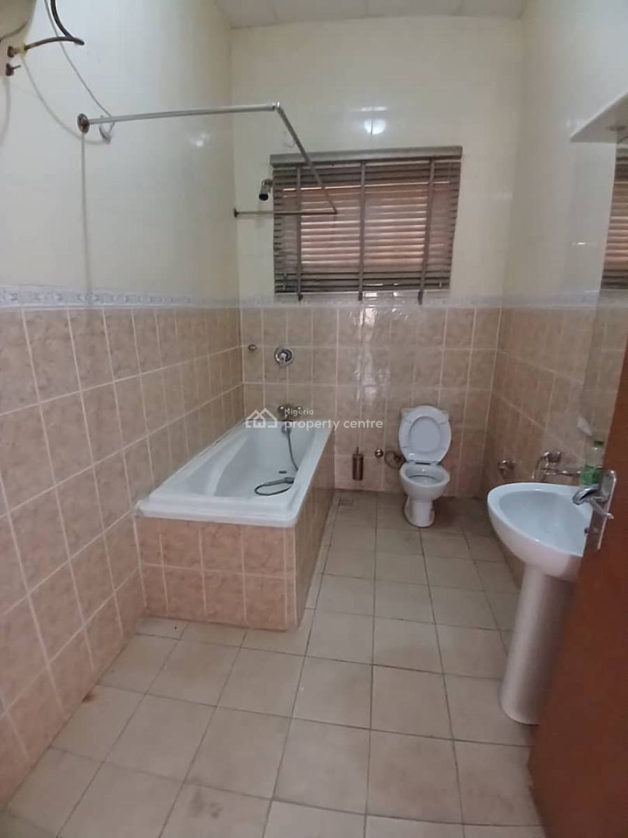 Serviced 3 Bedroom Apartment with a Bq, Maitama District, Abuja, Flat / Apartment for Rent