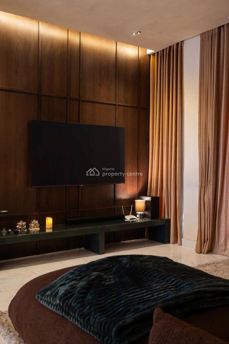 Brand New 3 Bedroom Penthouse, Lekki Phase 1, Lekki, Lagos, Flat / Apartment Short Let