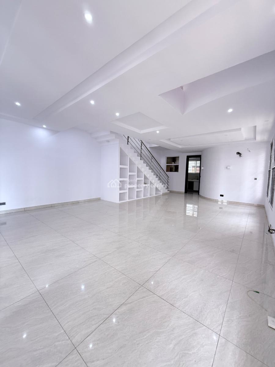 5-bedroom Semi-detached Duplex with Bq, Osapa, Lekki, Lagos, Semi-detached Duplex for Sale