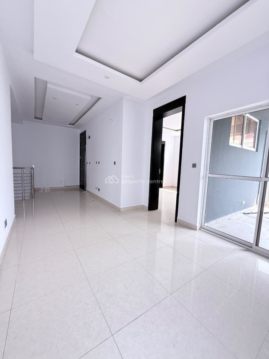 5-bedroom Semi-detached Duplex with Bq, Osapa, Lekki, Lagos, Semi-detached Duplex for Sale