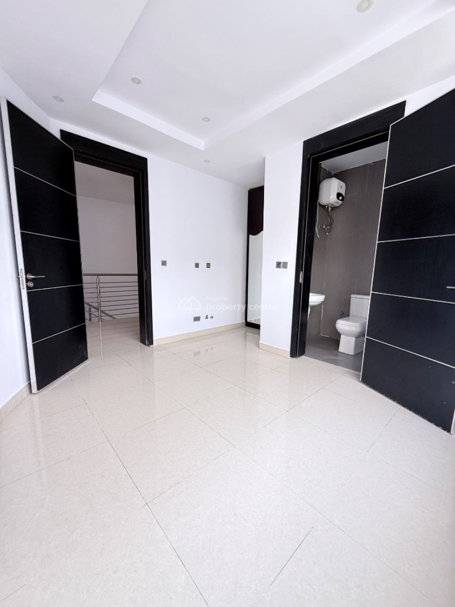 5-bedroom Semi-detached Duplex with Bq, Osapa, Lekki, Lagos, Semi-detached Duplex for Sale