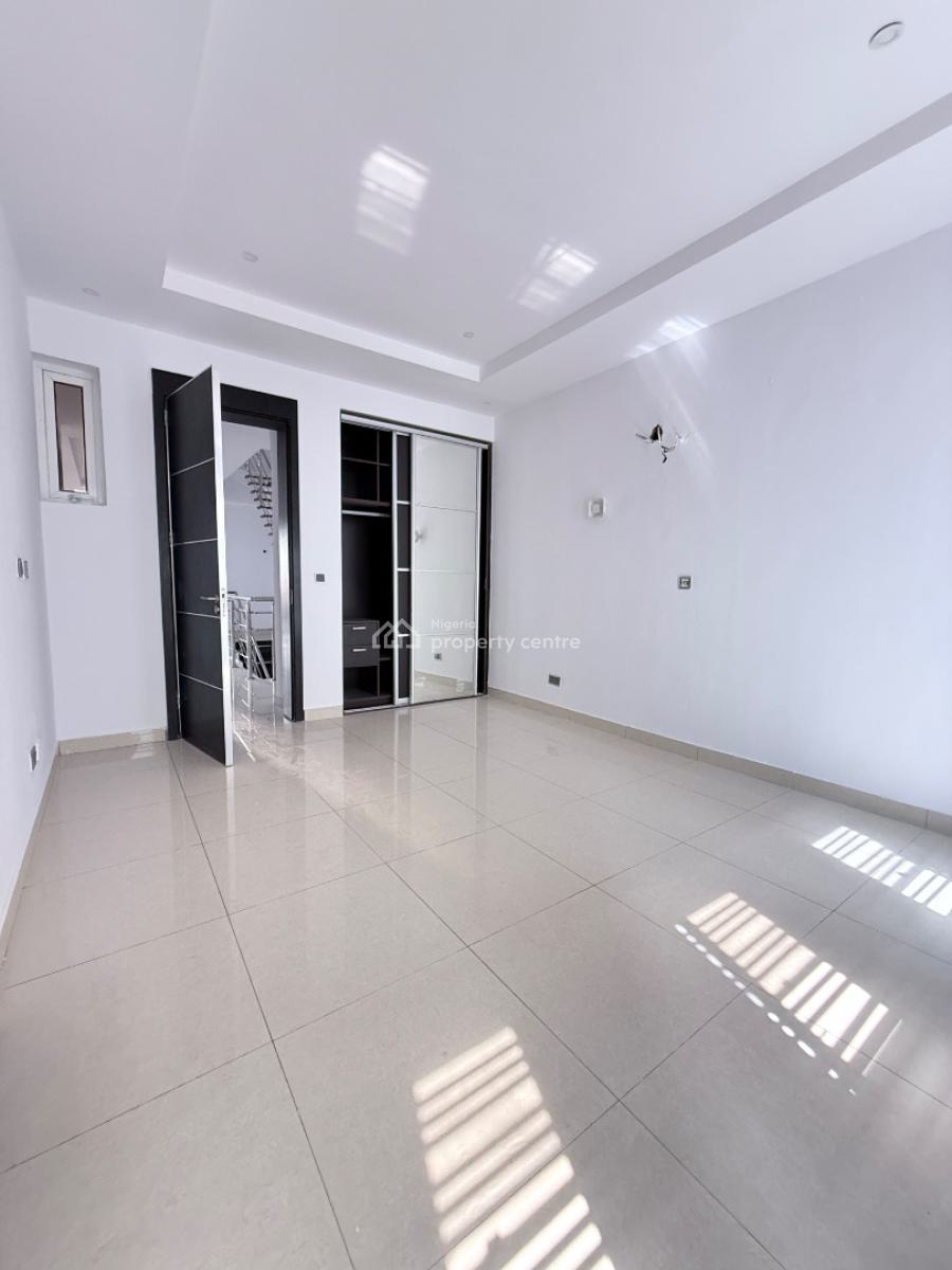 5-bedroom Semi-detached Duplex with Bq, Osapa, Lekki, Lagos, Semi-detached Duplex for Sale