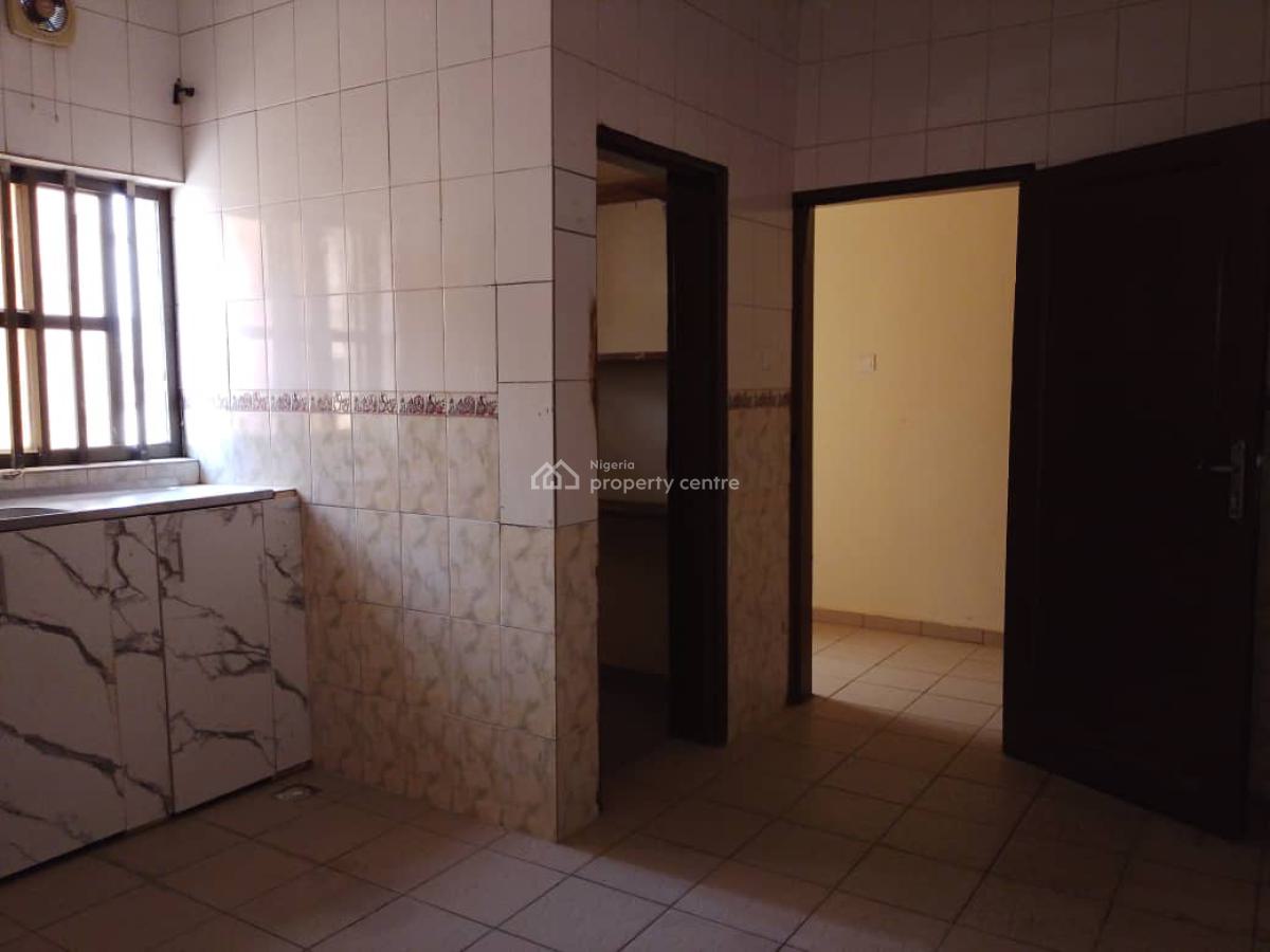 Spacious 3-bedroom and a Room Bq, Katampe, Abuja, Flat / Apartment for Rent