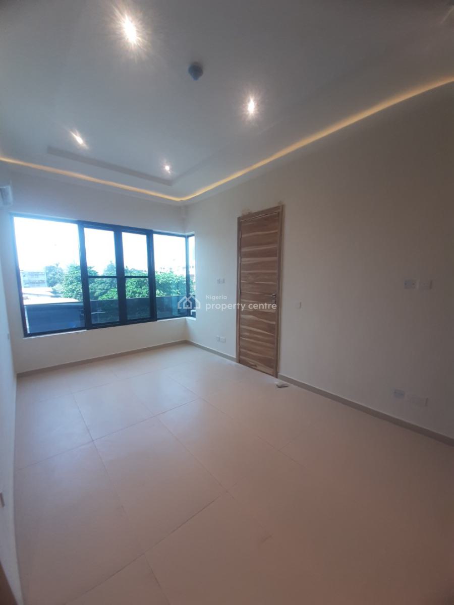 Newly Built and Serviced with 24/7 Power Supply 1 Bedroom En-suite Fla, Victoria Island (vi), Lagos, Mini Flat (room and Parlour) for Rent