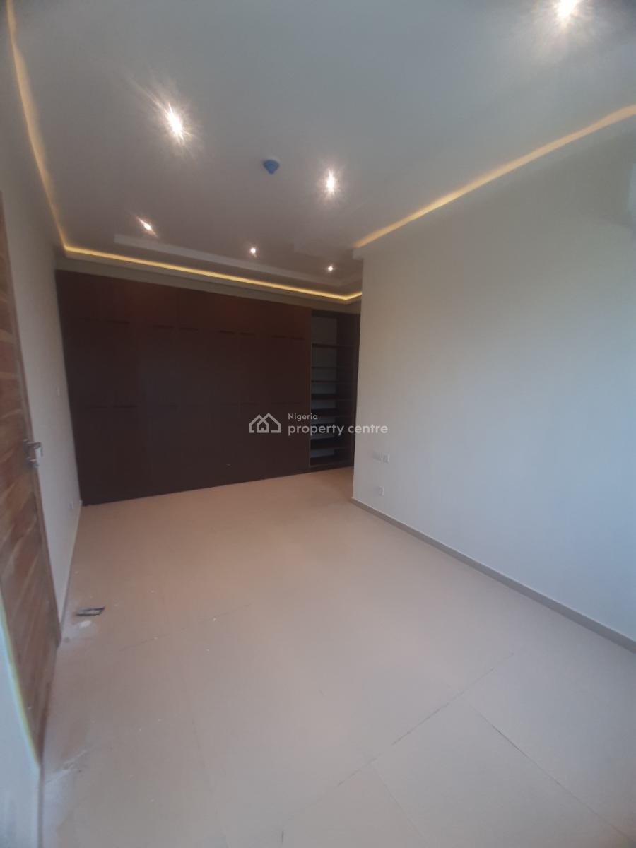 Newly Built and Serviced with 24/7 Power Supply 1 Bedroom En-suite Fla, Victoria Island (vi), Lagos, Mini Flat (room and Parlour) for Rent