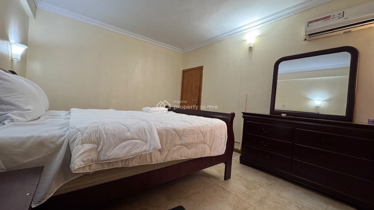 a Timeless 2-bed with Pool,  Ikoyi Club Rd., Ikoyi Club Road, Ikoyi, Lagos, Flat / Apartment Short Let