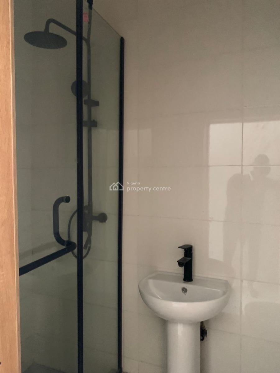 Luxury 1 Bedroom Studio Apartment with Swimming Pool and Gym, Off Freedom Way in an Estate, Lekki Phase 1, Lekki, Lagos, Self Contain (single Rooms) for Rent