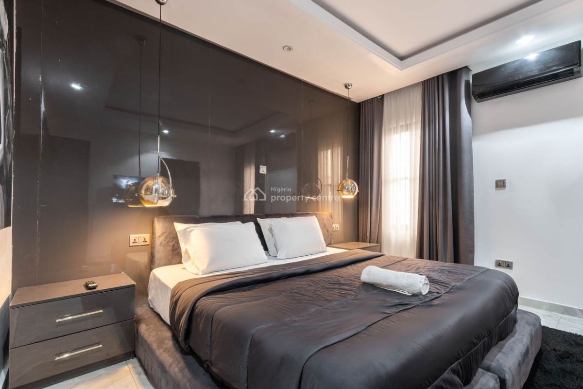Fantastic 3-bedroom Maisonette, Phase 1,, Lekki, Lagos, House Short Let
