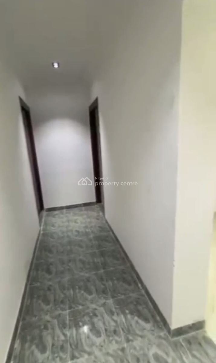 a Spacious 3 Bedroom Flat, Alagomeji, Yaba, Lagos, Flat / Apartment for Rent