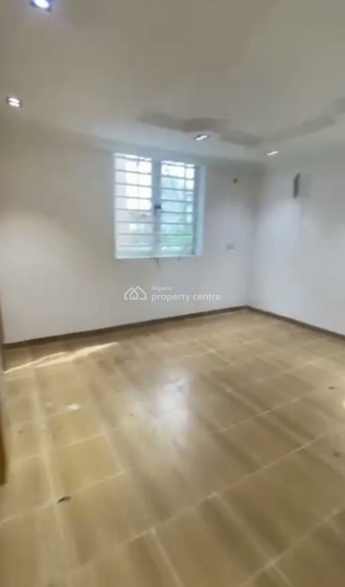 a Spacious 3 Bedroom Flat, Alagomeji, Yaba, Lagos, Flat / Apartment for Rent