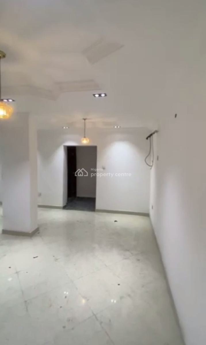 a Spacious 3 Bedroom Flat, Alagomeji, Yaba, Lagos, Flat / Apartment for Rent