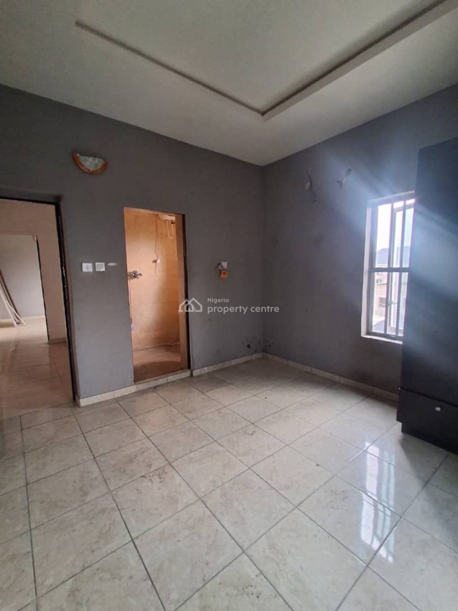 Clean and Very Spacious 2 Bedroom Apartment Available, Badore, Ajah, Lagos, Flat / Apartment for Rent
