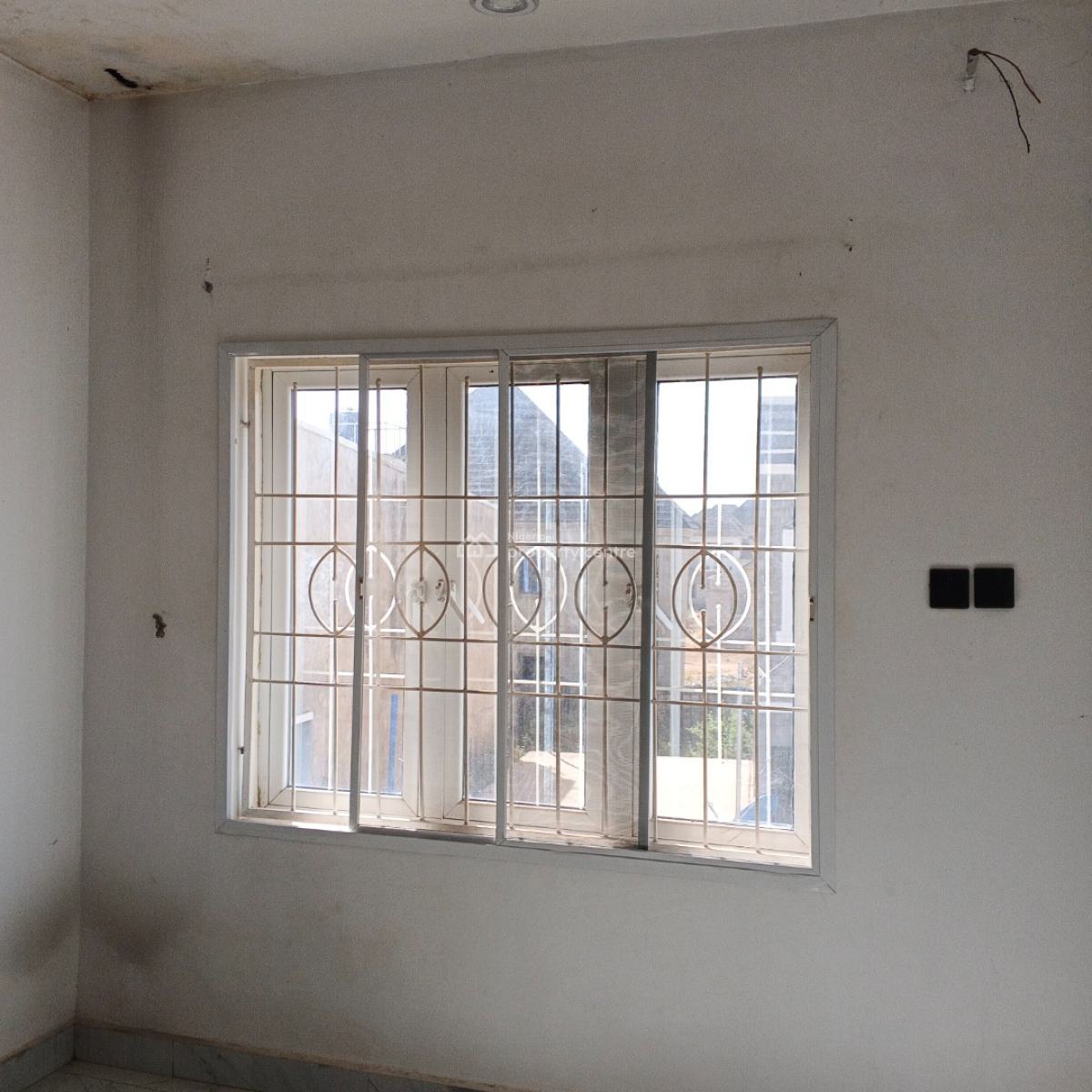 Luxury 4 Bedroom, Lugbe District, Abuja, Terraced Duplex for Sale
