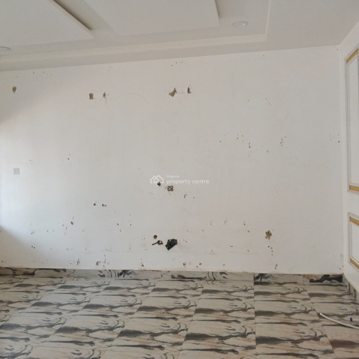 Luxury 4 Bedroom, Lugbe District, Abuja, Terraced Duplex for Sale