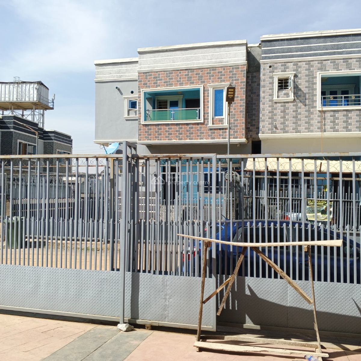 Luxury 4 Bedroom, Lugbe District, Abuja, Terraced Duplex for Sale