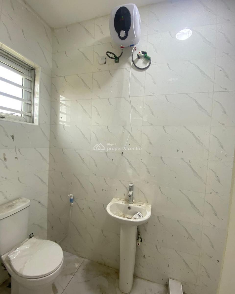 Spacious 2-bedroom Apartment, Ikate Elegushi, Lekki, Lagos, Flat / Apartment for Sale
