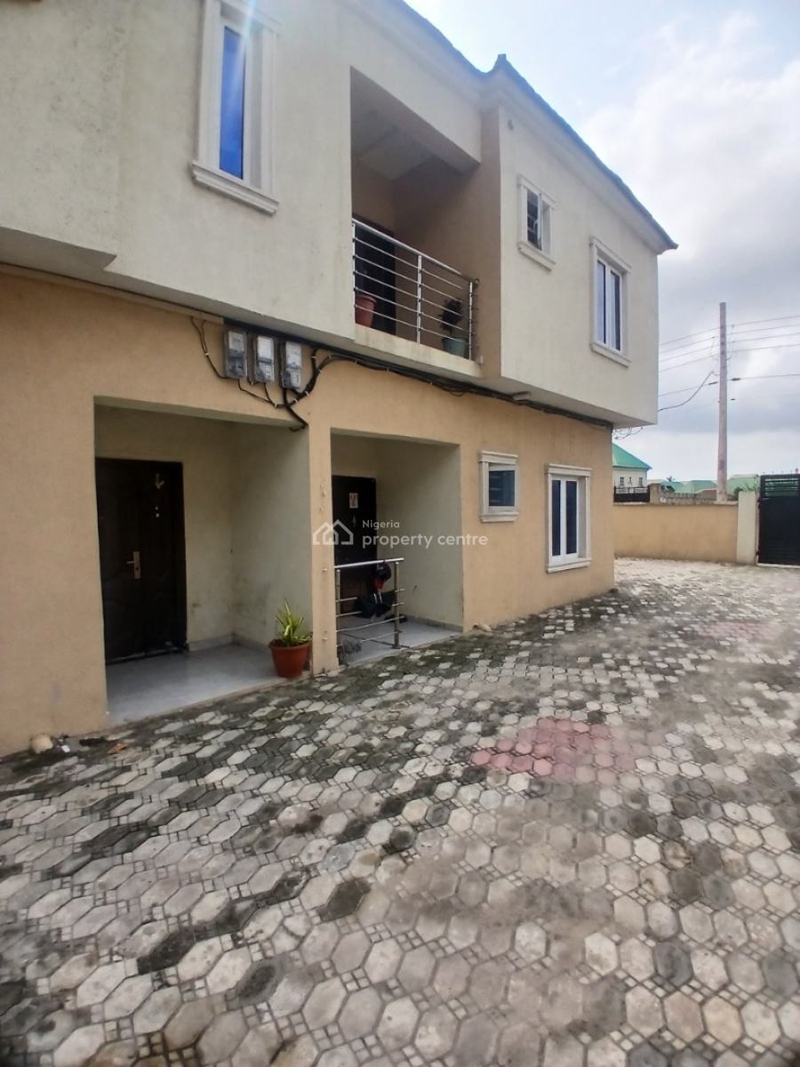 Fantastic 2 Bedroom Flat, Opposite Aptech School, After Ajah, Lekki Phase 2, Lekki, Lagos, Flat / Apartment for Rent