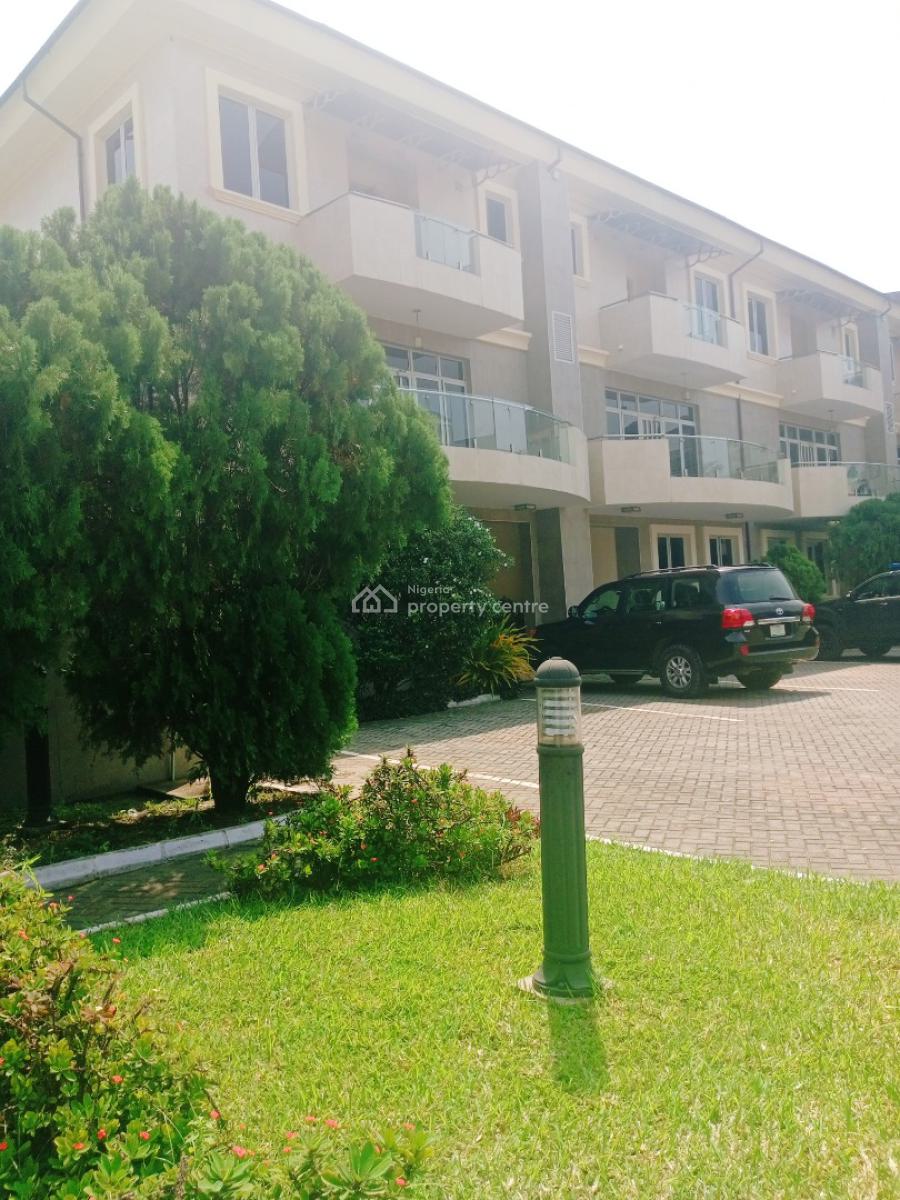 3 Bedroom Maisonette + 2 Bq, Off Queens Drive, Old Ikoyi, Ikoyi, Lagos, House for Rent
