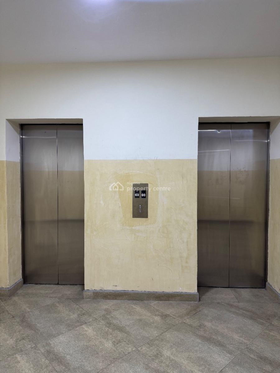 Newly Built Waterfront Three (3) Bedroom Maisonette, Lekki Phase 1, Lekki, Lagos, Flat / Apartment for Rent