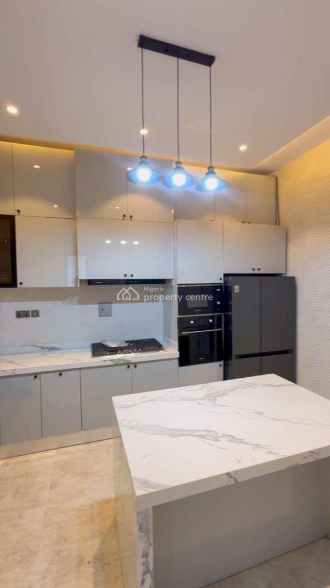 5 Bedroom Duplex with 1 Room Bq, Kolapo Ishola Gra, Ibadan, Oyo, Detached Duplex for Sale