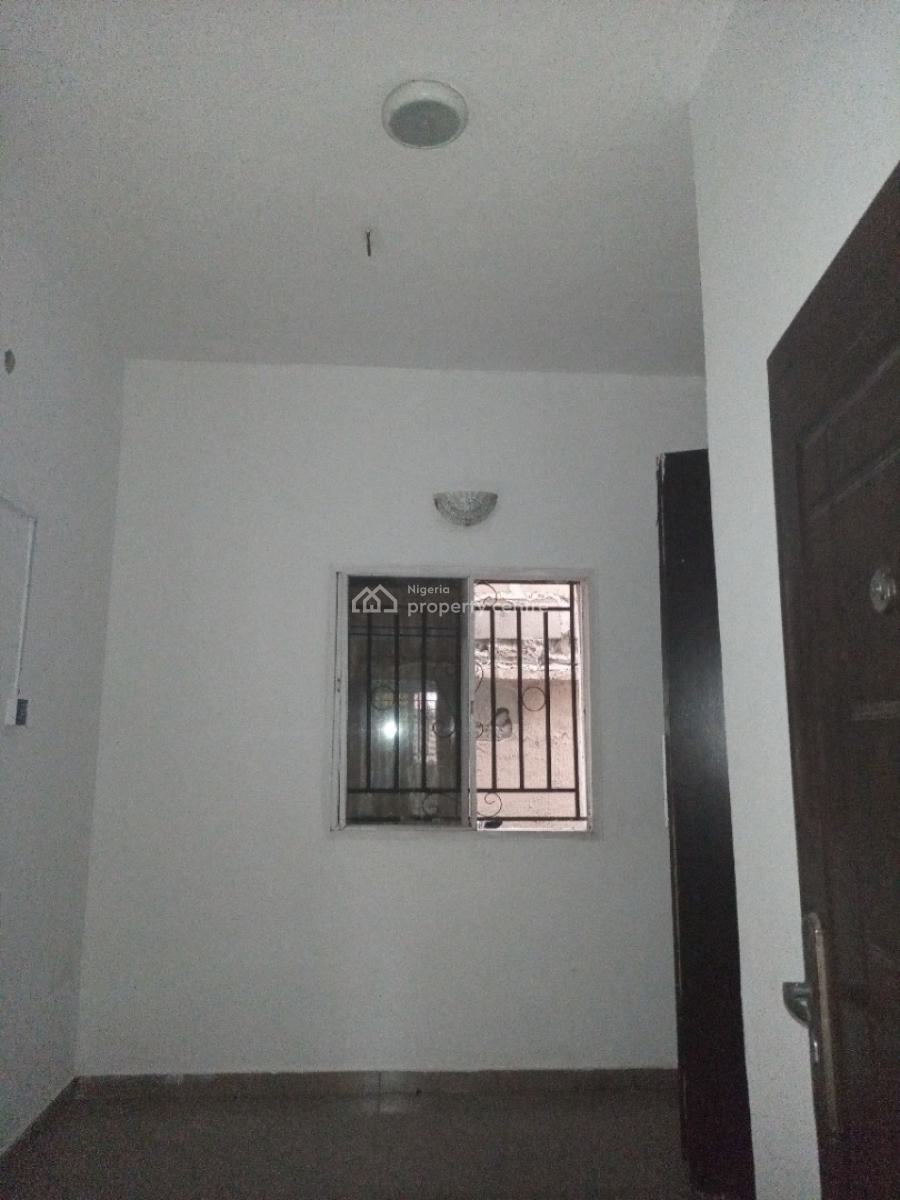 Room and Parlour Self Contain (mini Flat), Mobil Road, Ilaje, Ajah, Lagos, Mini Flat (room and Parlour) for Rent