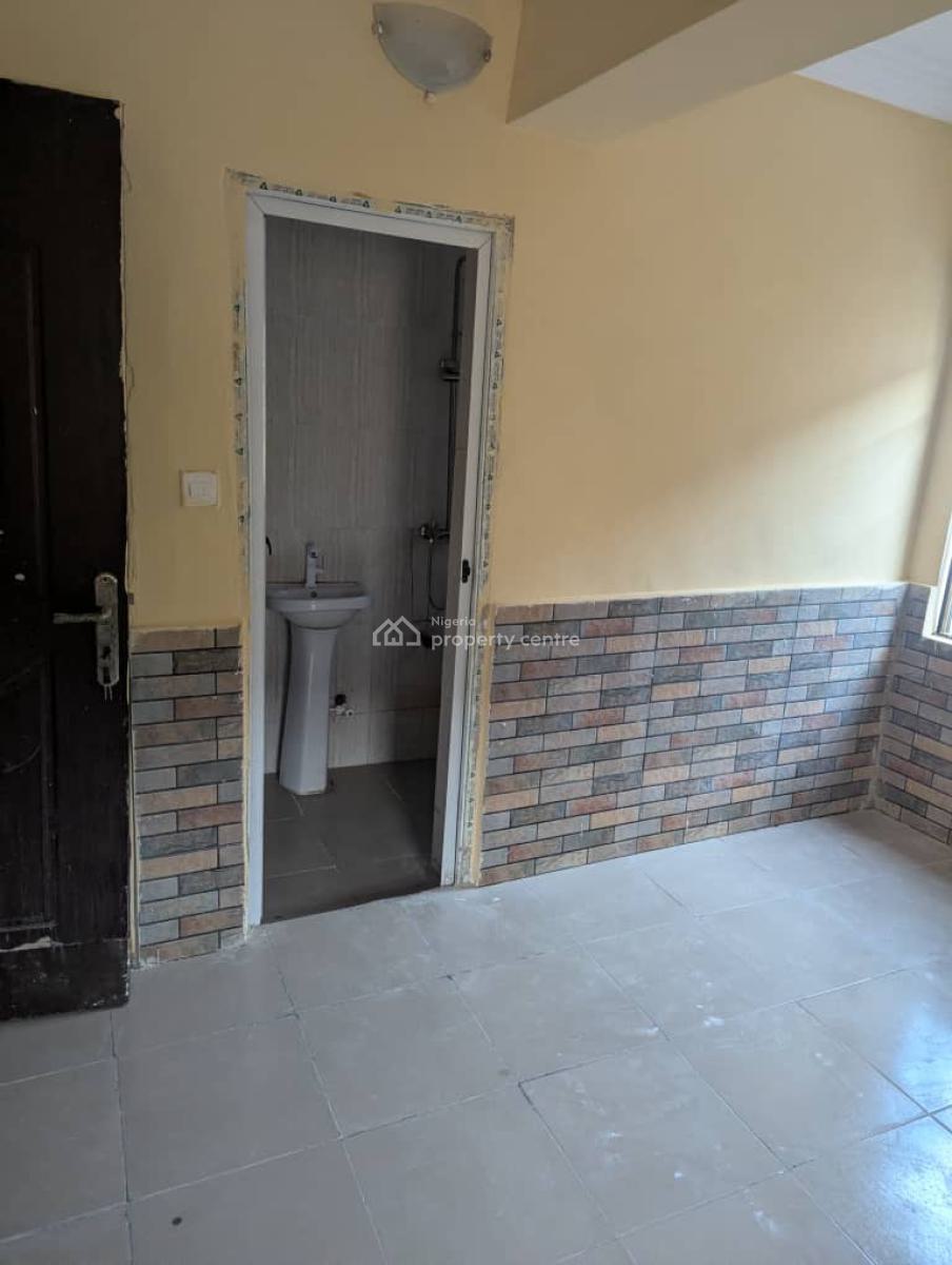 Spacious 2 Bedroom Apartment, Sangotedo, Ajah, Lagos, Flat / Apartment for Rent