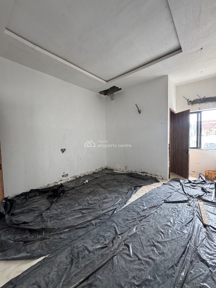 Waterfront Three (3) Bedroom Apartment, Lekki Phase 1, Lekki, Lagos, Flat / Apartment for Sale