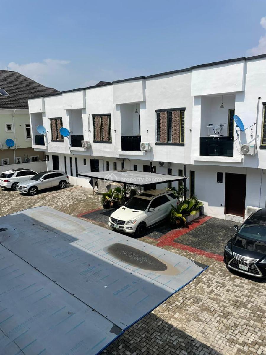 Luxury 2bedroom, Chevron, Lekki, Lagos, Terraced Duplex for Sale