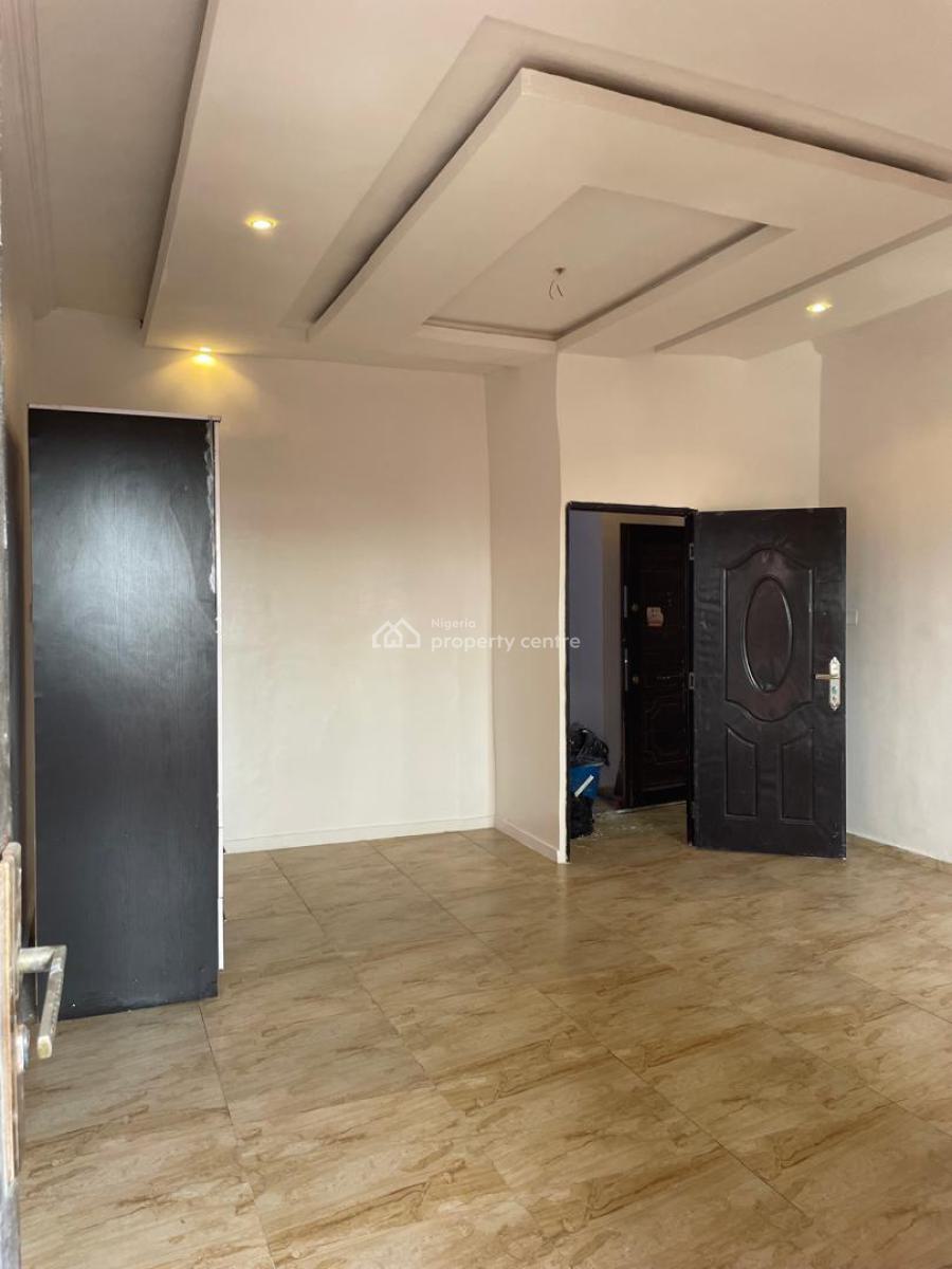 Standard Spacious Studio Apartment Upstairs, Paradise 3 Est Chevron Drive, Lekki, Lagos, Self Contain (single Rooms) for Rent