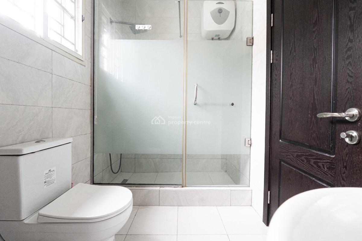 Waterfront 3 Bedroom with Swimming Pool, Gym and Ps5 Game on Request, Lekki Phase 1, Lekki, Lagos, Flat / Apartment Short Let