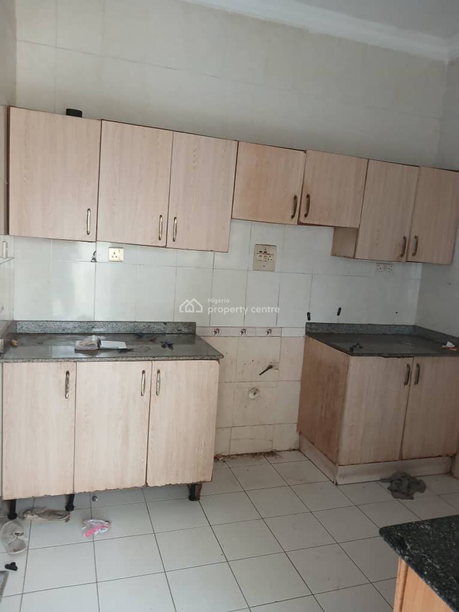 Standard 3 Bedroom Apartment, Ogombo, Lekki Phase 2, Lekki, Lagos, Flat / Apartment for Rent
