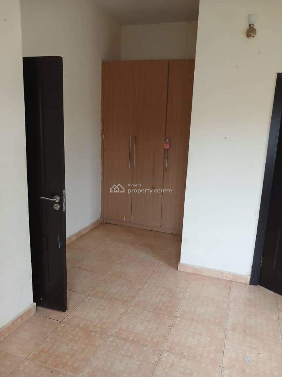 Standard 3 Bedroom Apartment, Ogombo, Lekki Phase 2, Lekki, Lagos, Flat / Apartment for Rent