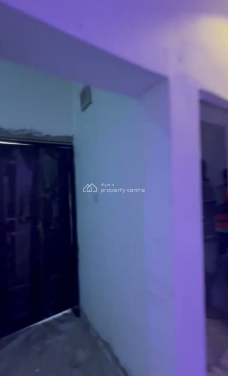 Standard Spacious Miniflat, Fadeyi, Yaba, Lagos, Mini Flat (room and Parlour) for Rent