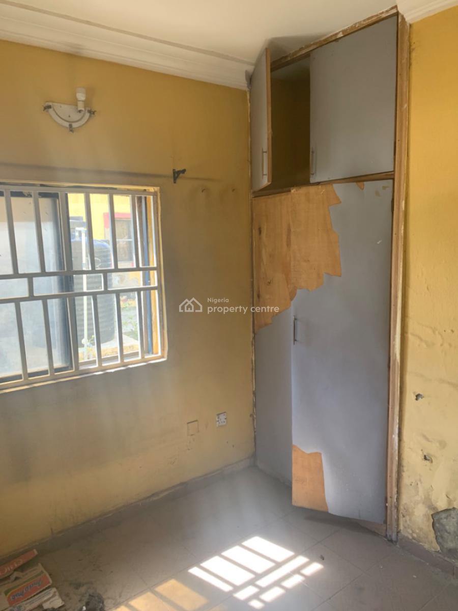 Spacious 2 Bedroom Flat on The Ground Floor, Dutse, Apo, Abuja, Flat / Apartment for Rent