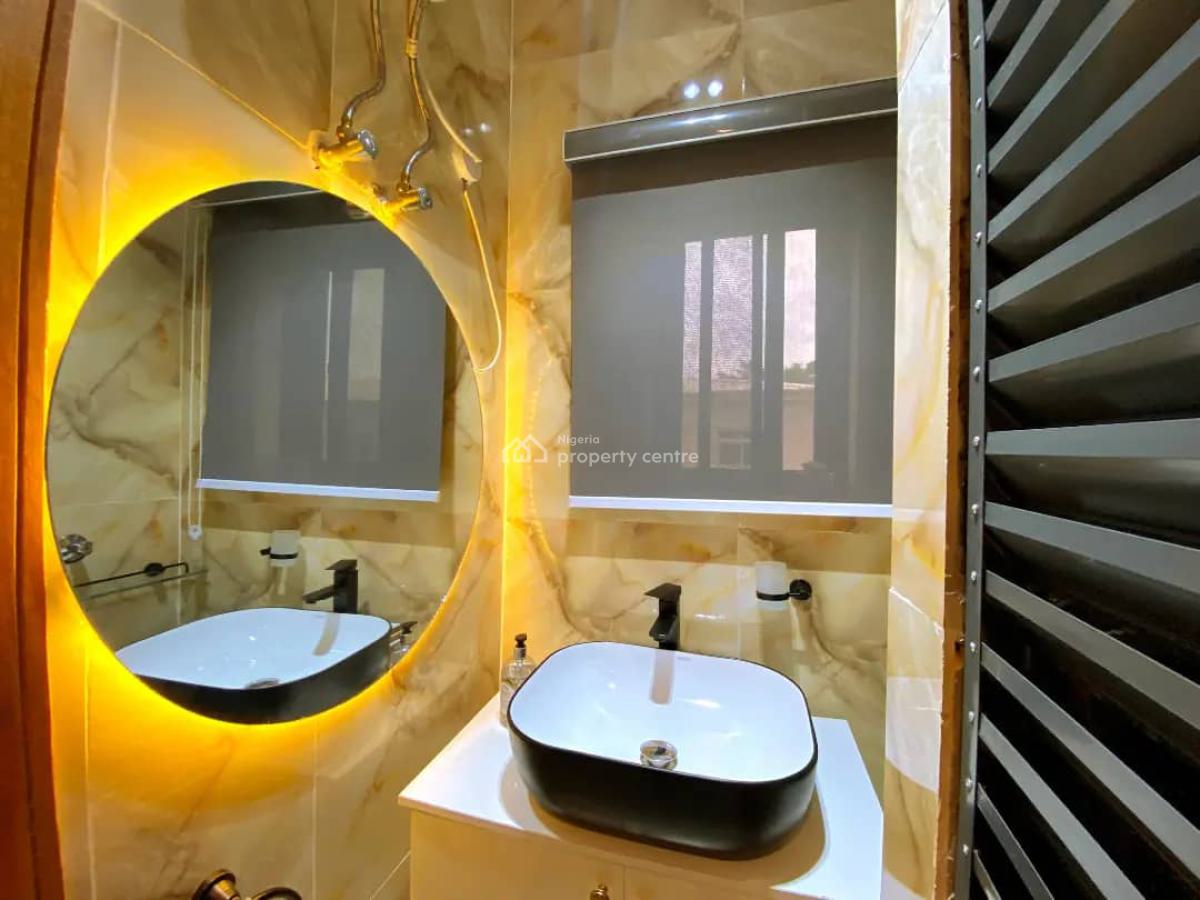 Luxury 1-bedroom Apartment with Ps  5, Lekki Phase 1, Lekki, Lagos, Flat / Apartment Short Let