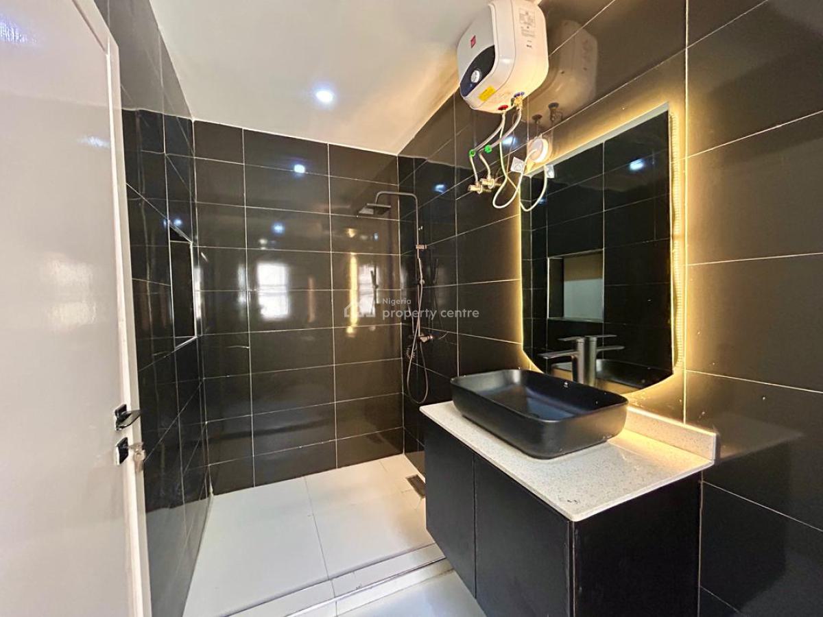 Luxury 2-bedroom Apartment with Ps  5, Lekki Phase 1, Lekki, Lagos, Flat / Apartment Short Let