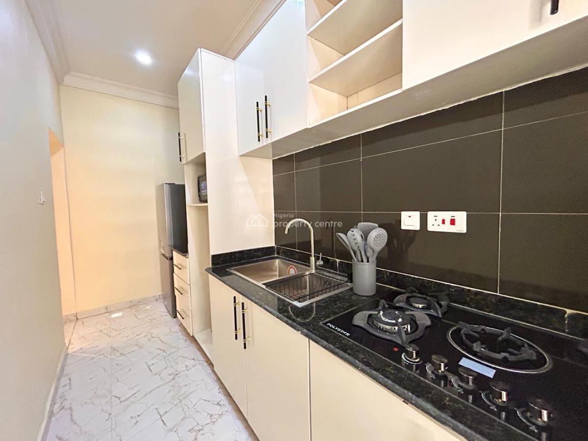 Luxury 2-bedroom Apartment with Ps  5, Lekki Phase 1, Lekki, Lagos, Flat / Apartment Short Let