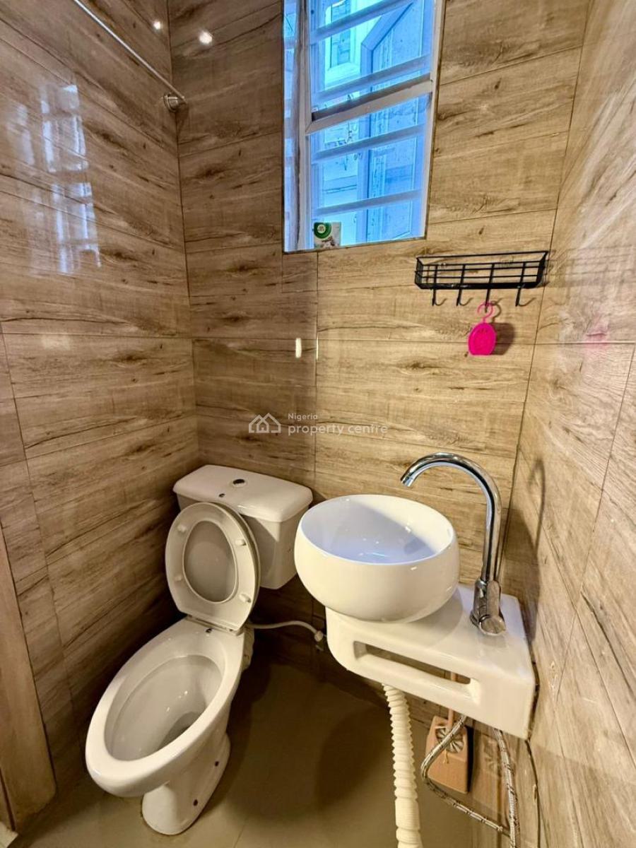 Luxury New 1 Bedroom with Ps5 -big Mirror -board Games - Balcony, Lekki Phase 1, Lekki, Lagos, Flat / Apartment Short Let