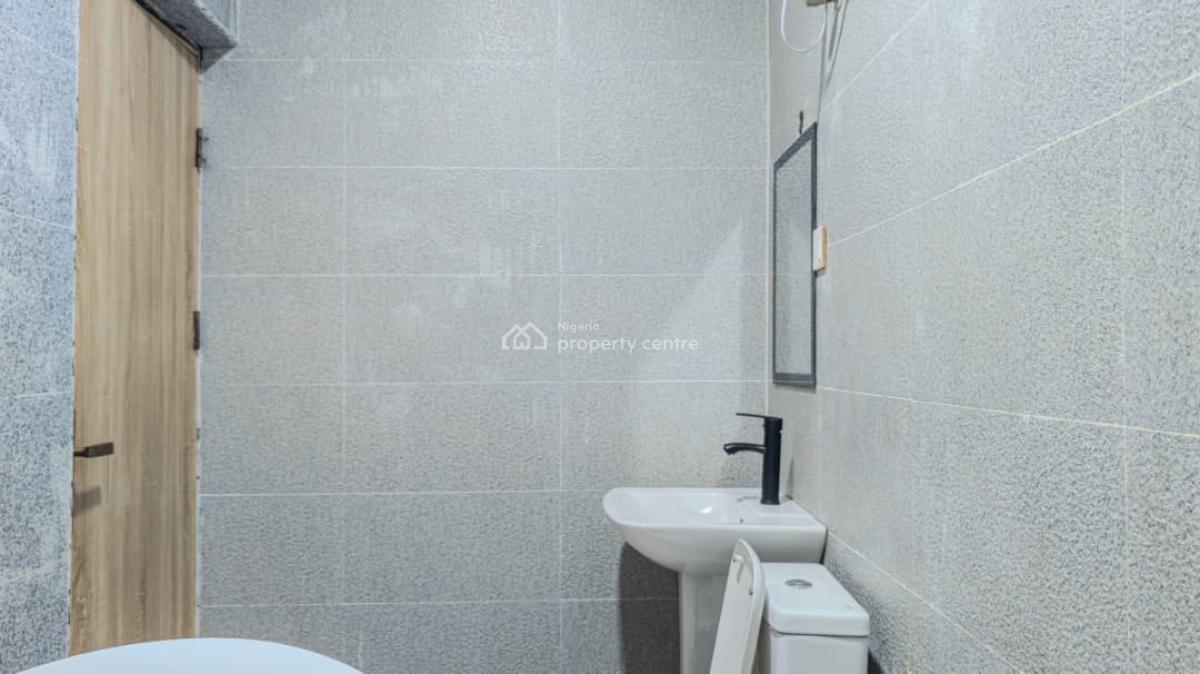 Cozy and Lovely Two Bedroom Apartment, Lekki Phase 1, Lekki, Lagos, House Short Let