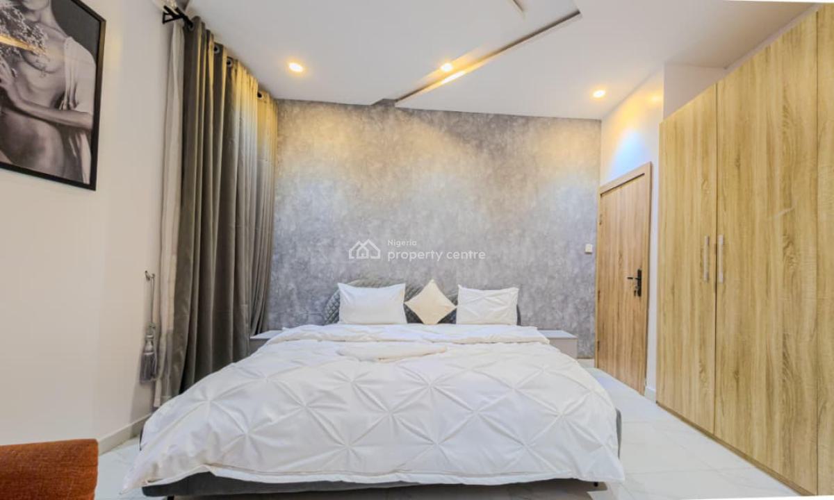 Cozy and Lovely Two Bedroom Apartment, Lekki Phase 1, Lekki, Lagos, House Short Let