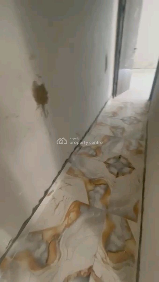 Very Decent and Spacious Mini Flat, Off Pedro Road, Ladilak, Shomolu, Lagos, Mini Flat (room and Parlour) for Rent