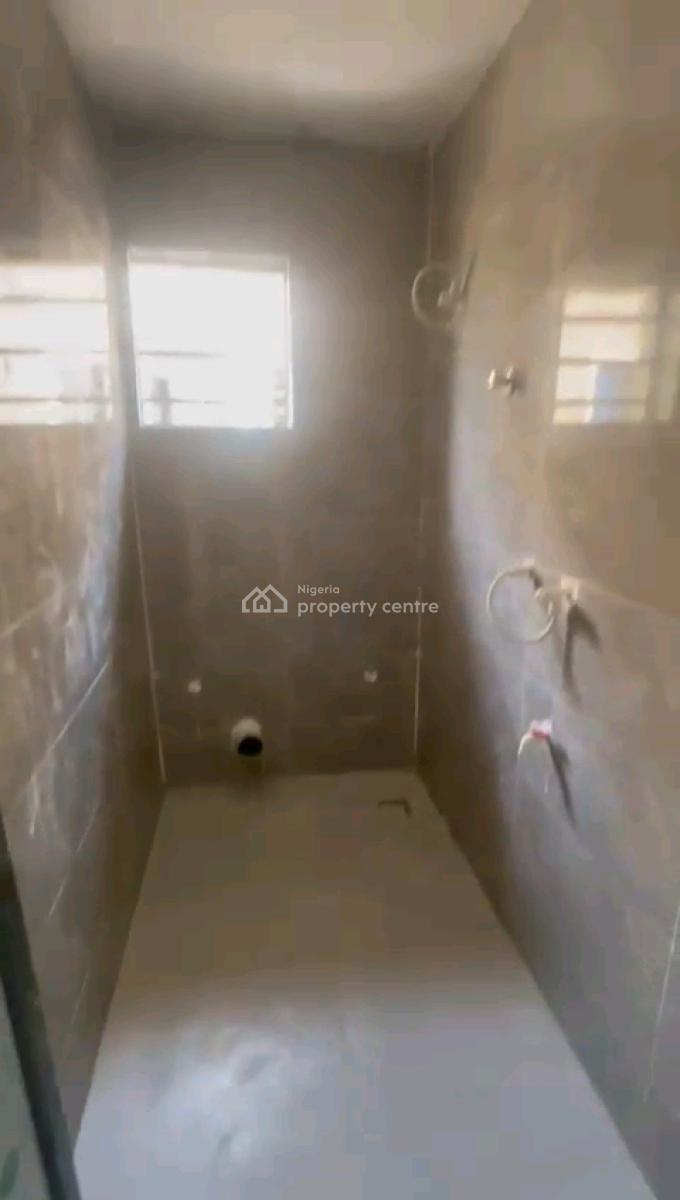 Very Decent and Spacious Mini Flat, Off Pedro Road, Ladilak, Shomolu, Lagos, Mini Flat (room and Parlour) for Rent