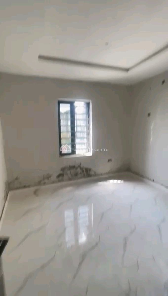 Very Decent and Spacious Mini Flat, Off Pedro Road, Ladilak, Shomolu, Lagos, Mini Flat (room and Parlour) for Rent