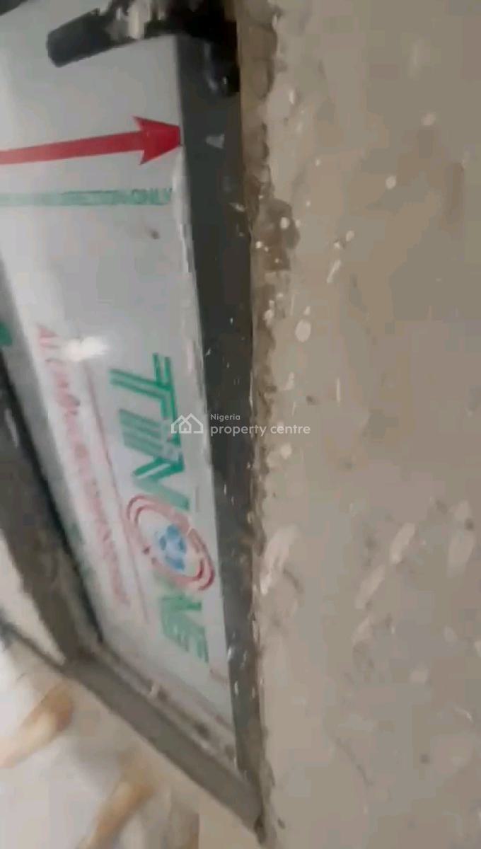 Very Decent and Spacious Mini Flat, Off Pedro Road, Ladilak, Shomolu, Lagos, Mini Flat (room and Parlour) for Rent