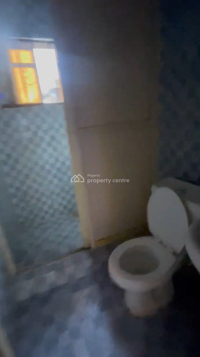 Sweet 2 Bedroom Apartment, Ogombo, Lekki Phase 2, Lekki, Lagos, Flat / Apartment for Rent